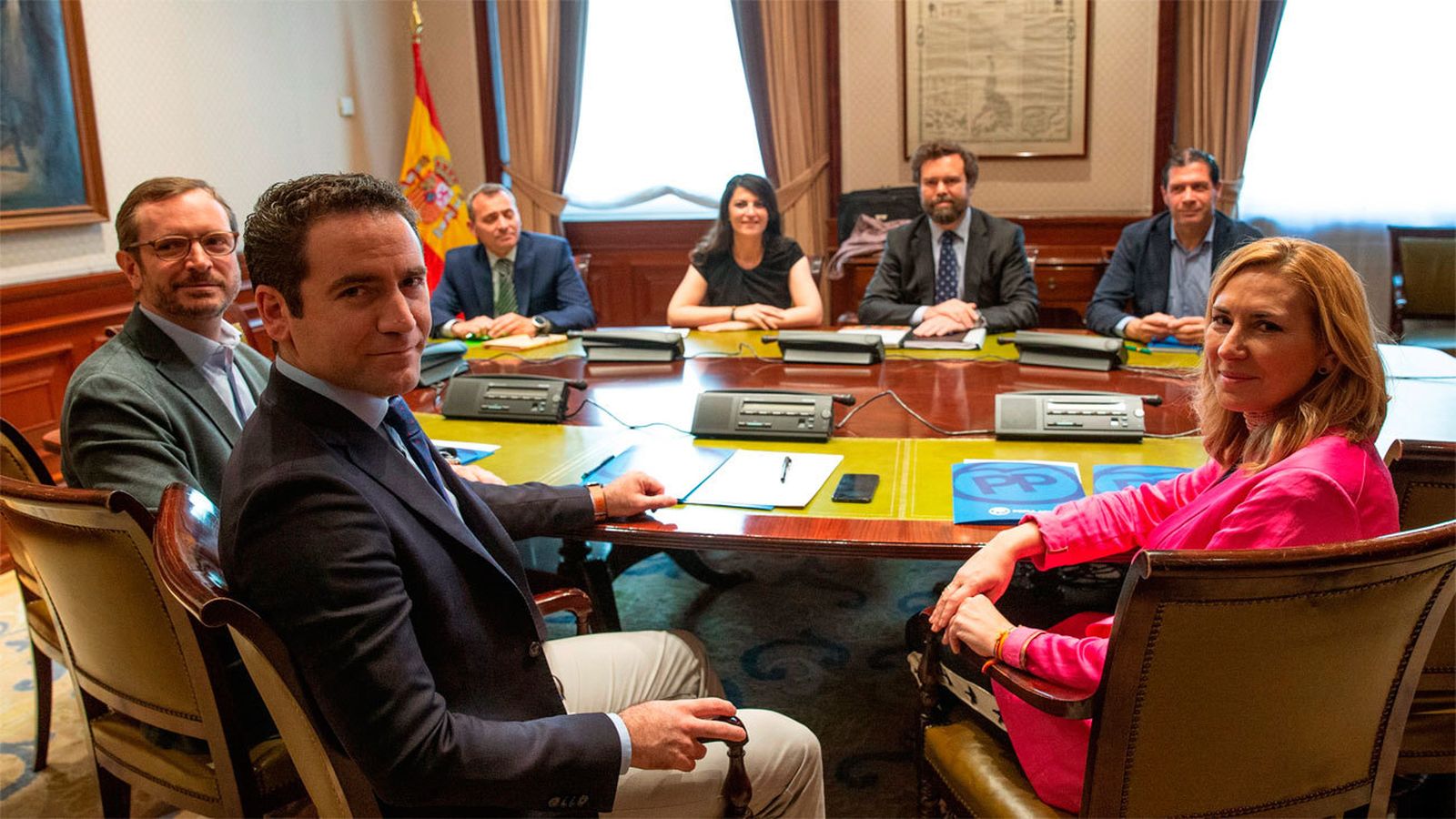 Los equipos negociadores de PP y Vox