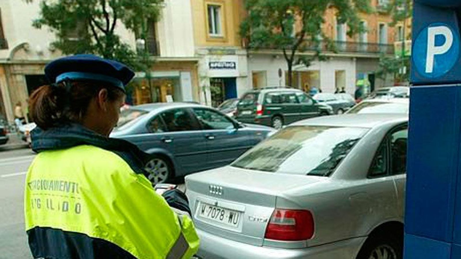 Los controladores tendrán que adjuntar tres fotos para multar