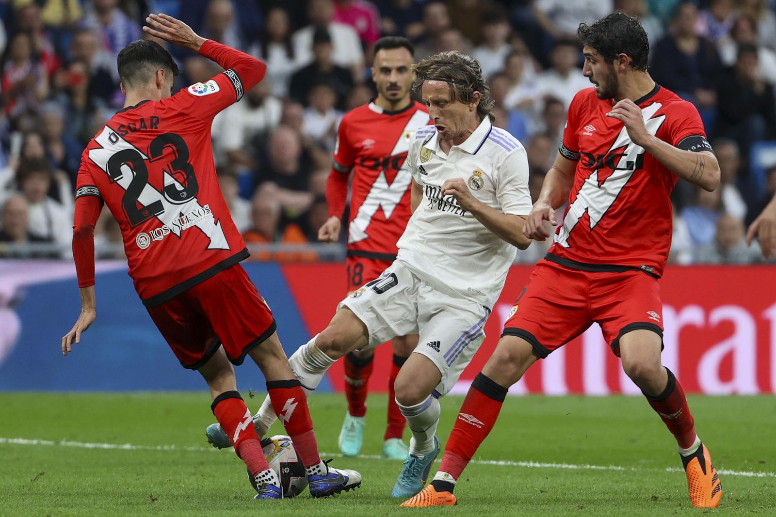 Modric ante el Rayo Vallecano