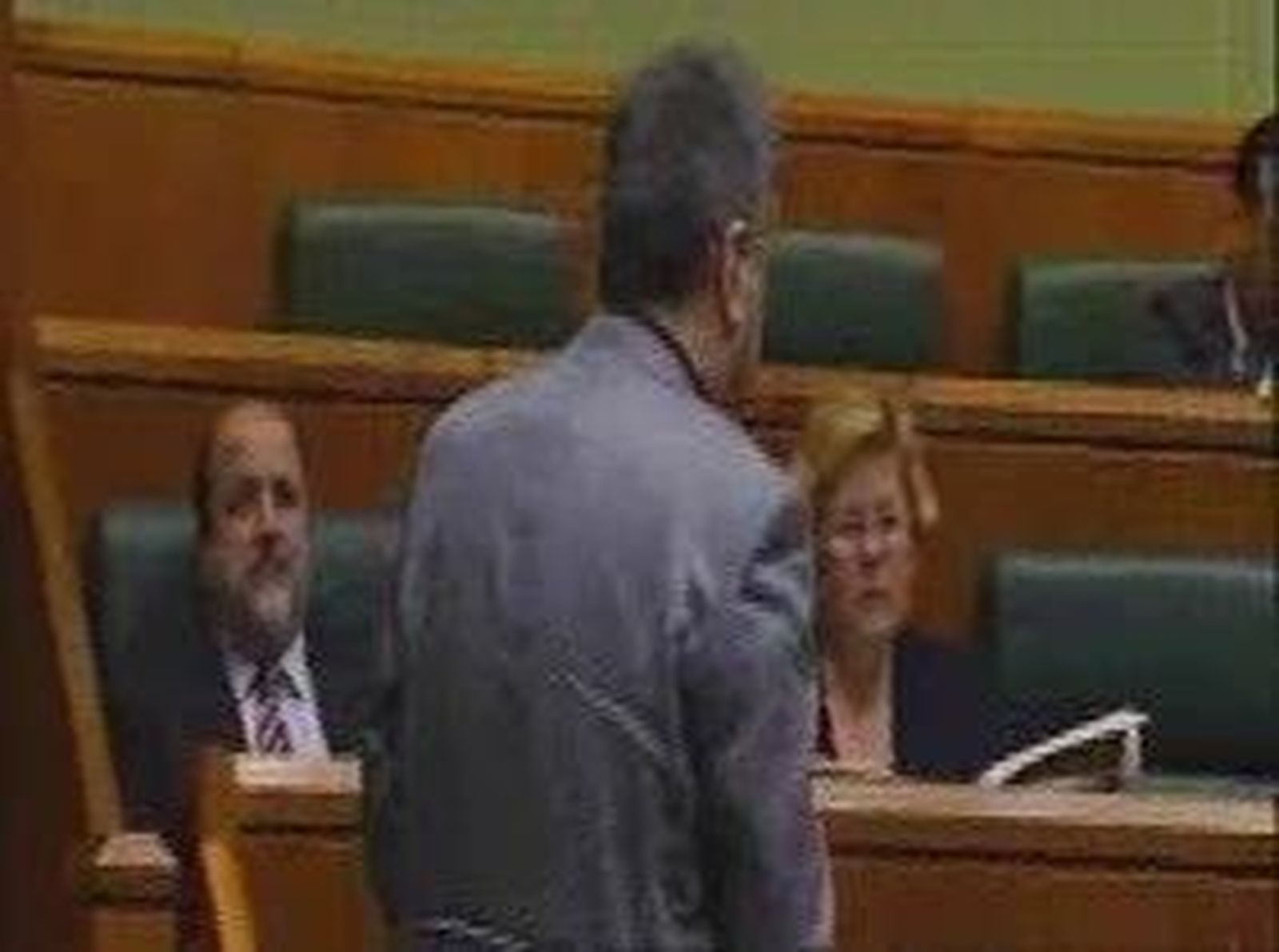 Piden que Eguiguren colabore con la Justicia
