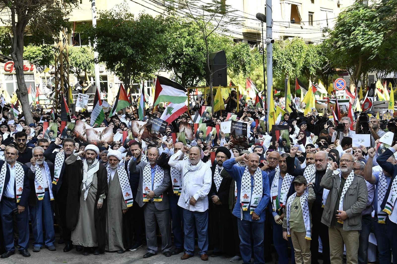 Hizbulá dice que "intervendrá" en la guerra si Israel ataca por tierra a Gaza