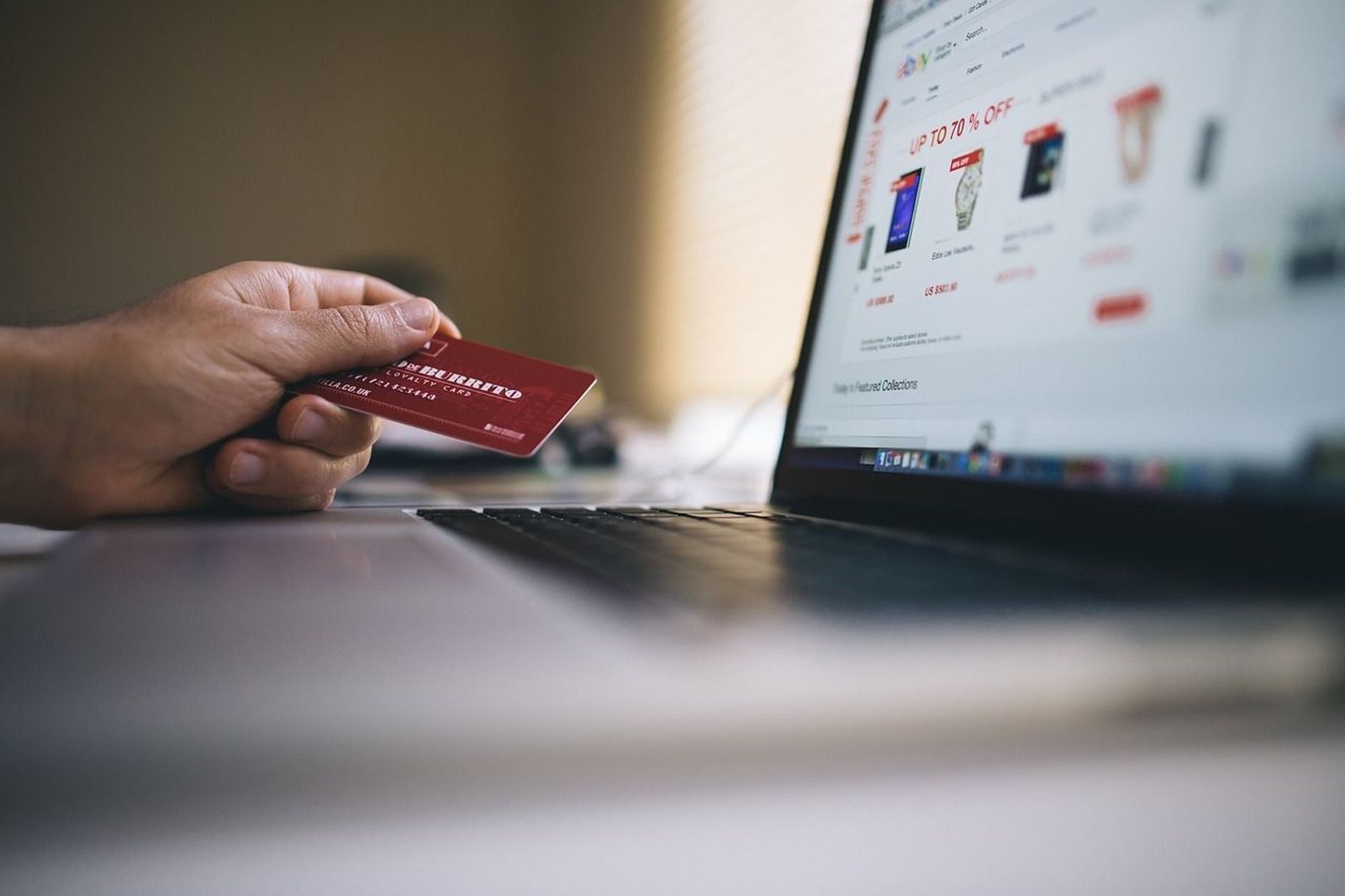 OCU, sobre el Black Friday: "El 64% de los productos tienen el mismo precio que hace un mes"