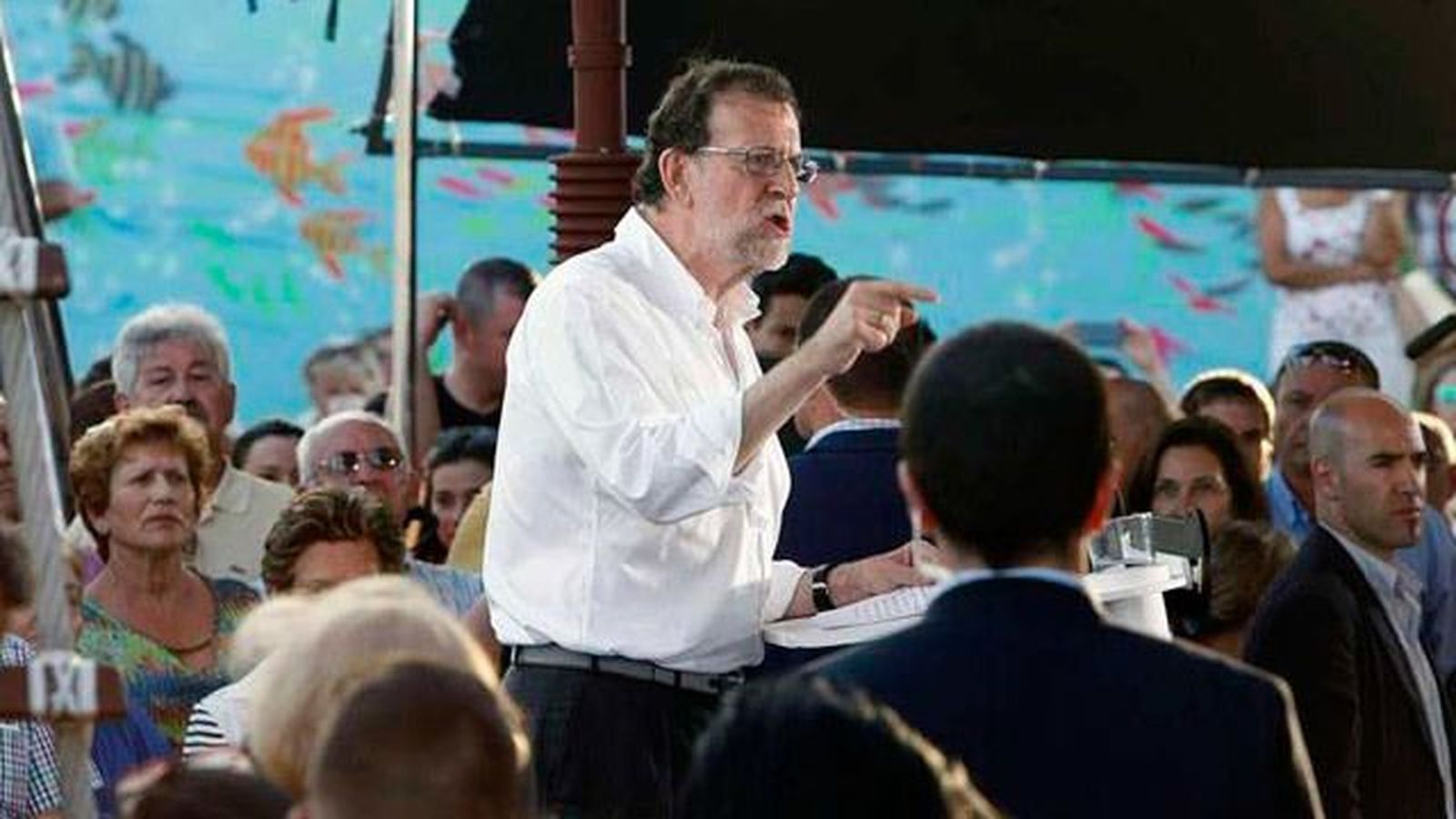 Rajoy llama al voto útil para evitar un pacto de todos  contra el PP