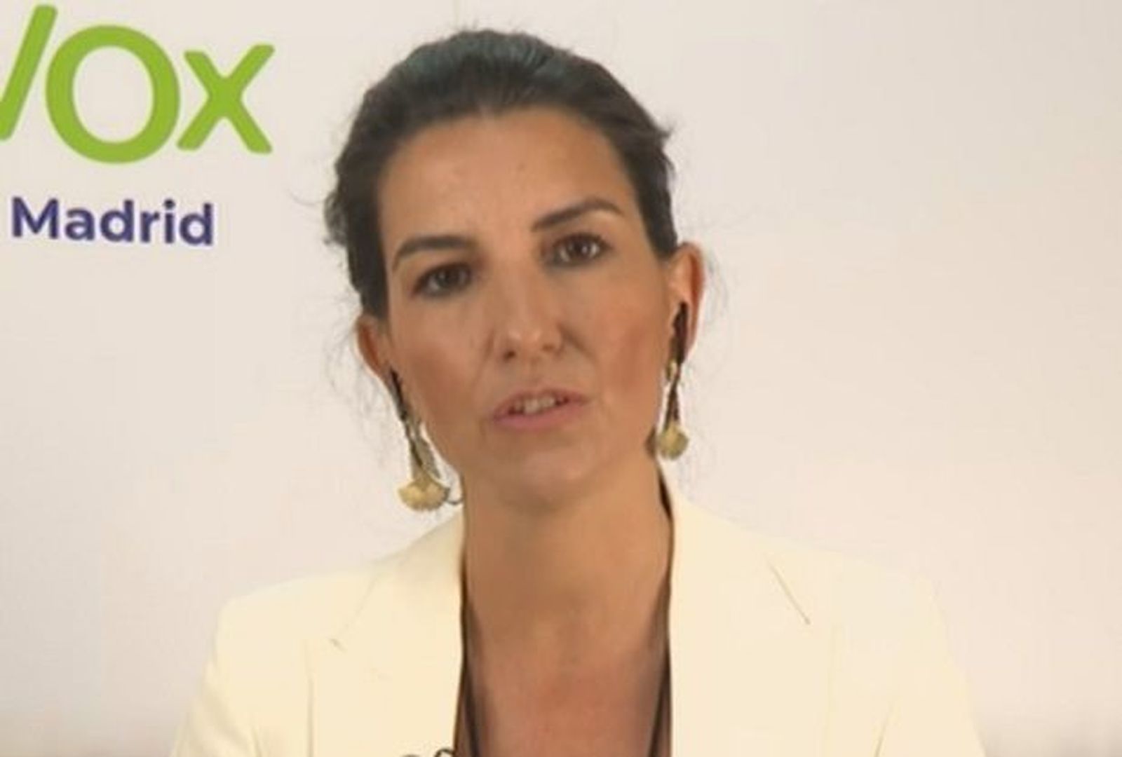 Monasterio: “¿Por qué están cerrados los centros de atención primaria? Hay una ola de Covid brutal"