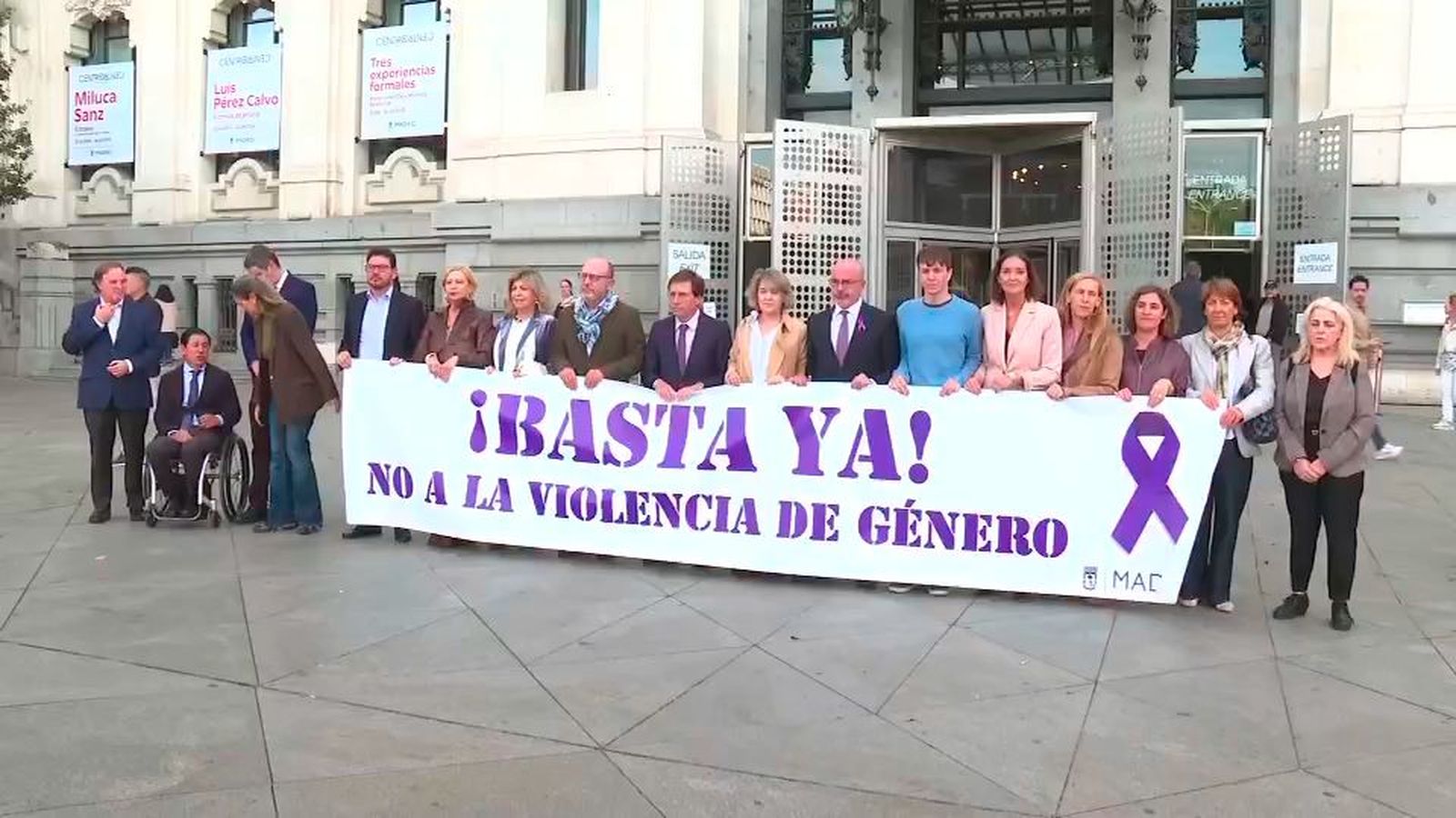 Minuto de silencio en Madrid por el asesinato de Marta por su pareja en Villaverde