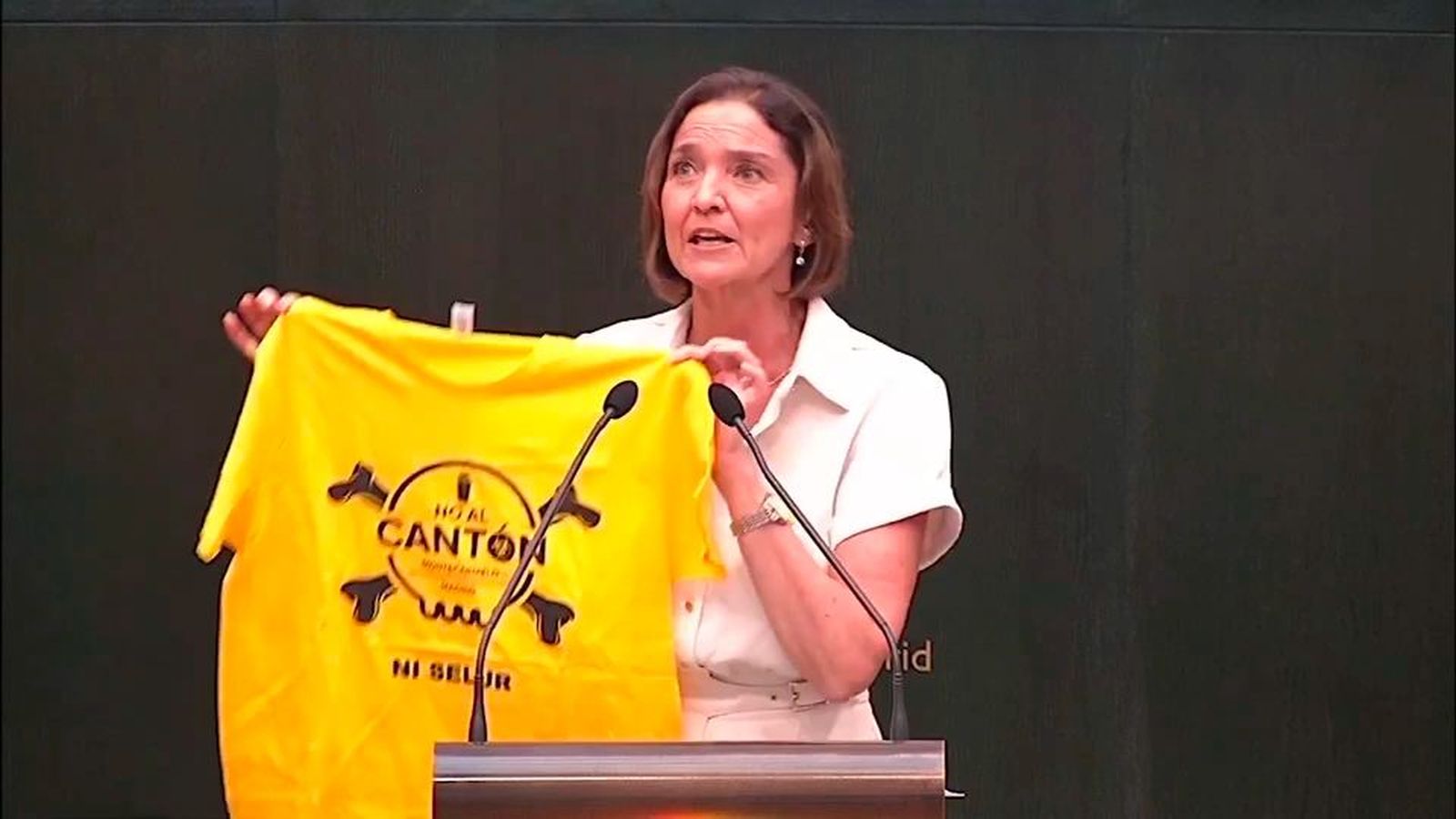 Choque en el Ayuntamiento de Madrid entre el PP y PSOE por la bienvenida al Papa