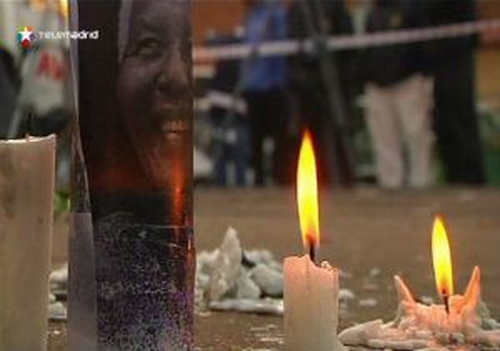 Mandela sigue luchando por su vida tras experimentar una gran mejoría