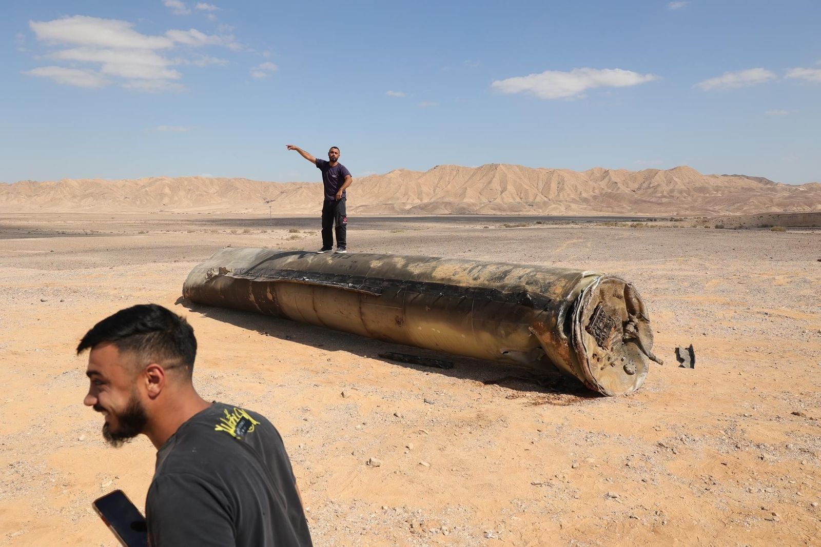 Los misiles de Irán alcanzan la capital de Israel sin causar muertes