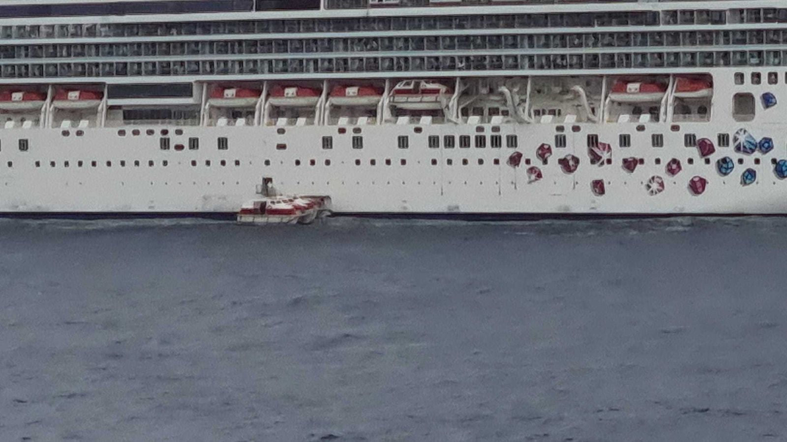 Jubilados de Fuenlabrada testigos directos del rescate de 87 migrantes en el Mediterráneo
