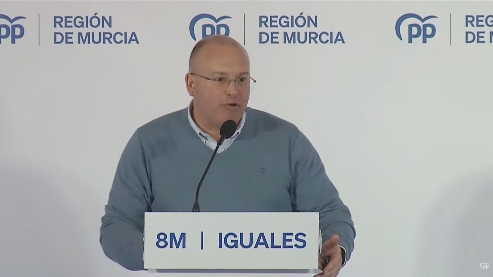 Tellado tacha a Vox de "antisistema" y asegura que "Abascal y Sánchez se necesitan como el comer"