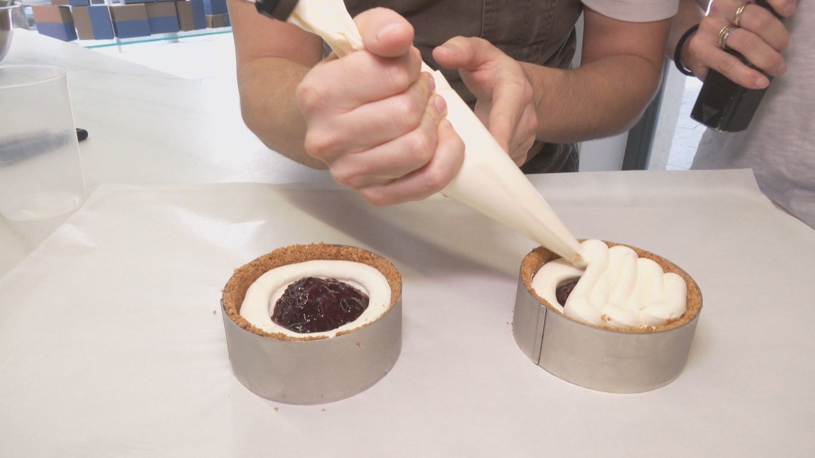 El 'Chef con botas' nos enseña a hacer una ‘Tarta de queso invertida’ en Chamberí