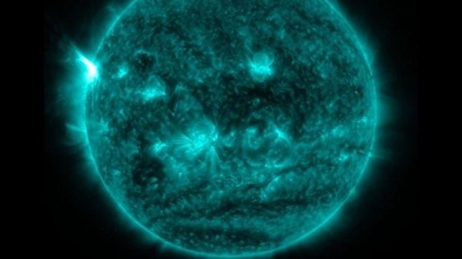 sol_llamarada_2134