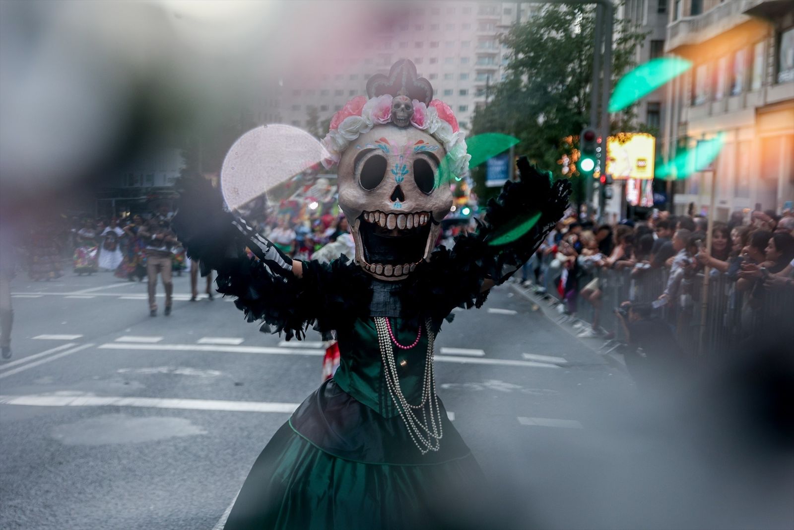 Fotogaleria: El desfile de la Hispanidad llena de color la Gran Vía