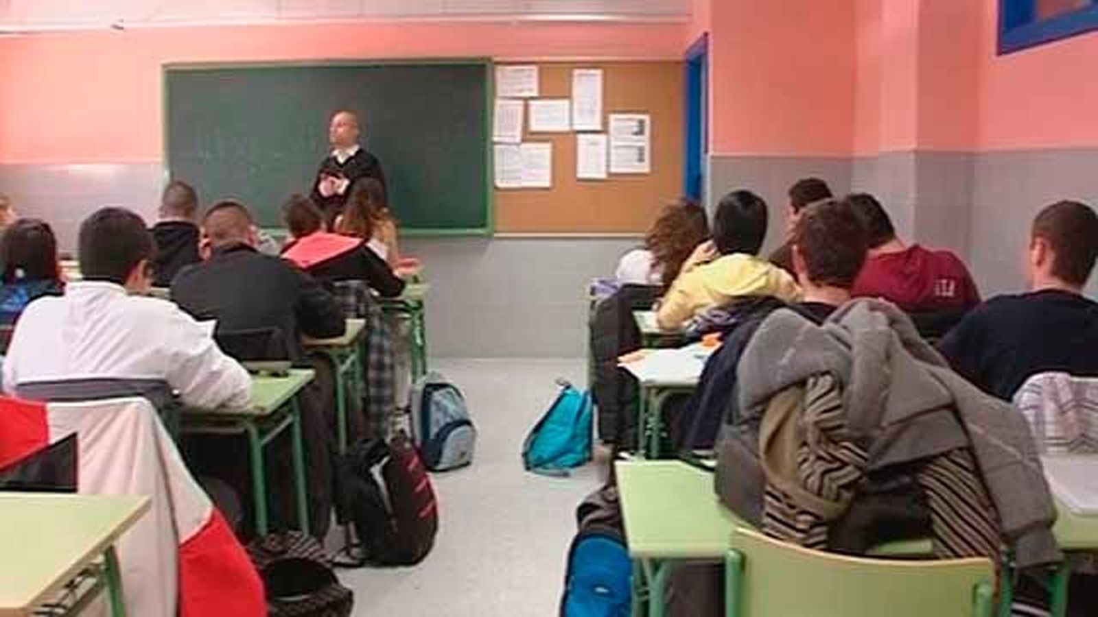 La FAPA "Giner de los Ríos" pide la retirada del calendario escolar 2018-2019