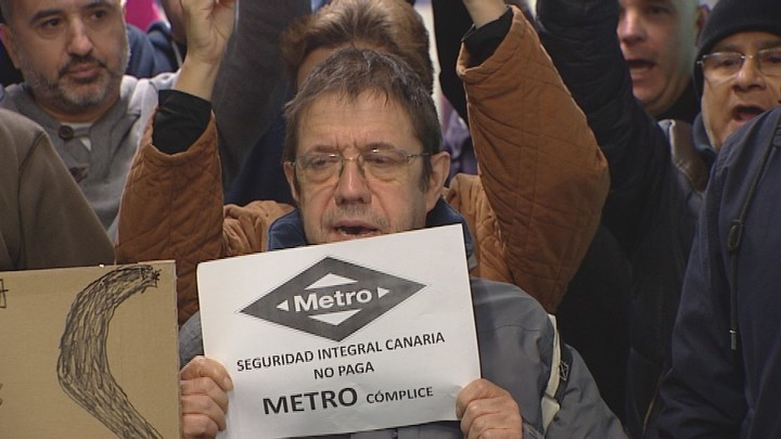 Los vigilantes de seguridad de las líneas 7 y 9 de Metro inician una huelga