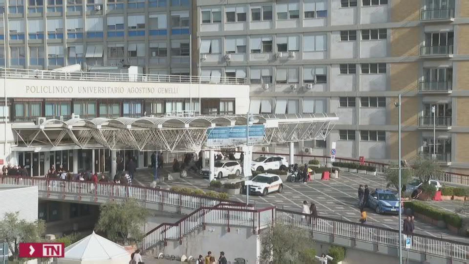 El Papa: "Sigo con confianza mi hospitalización; Les pido que recen por mí"
