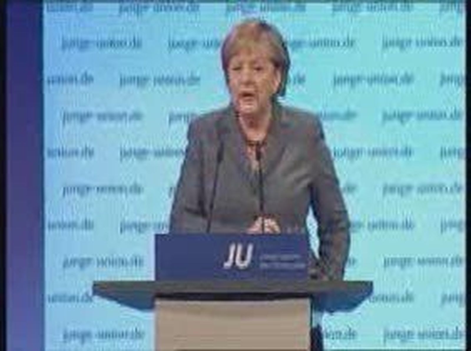 3merckel_20101018V0.wmv