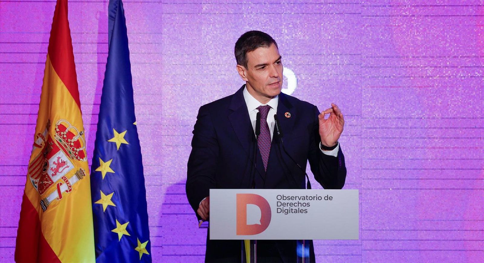 Sánchez: "No podemos permitir que el espacio digital se convierta en el Salvaje Oeste"