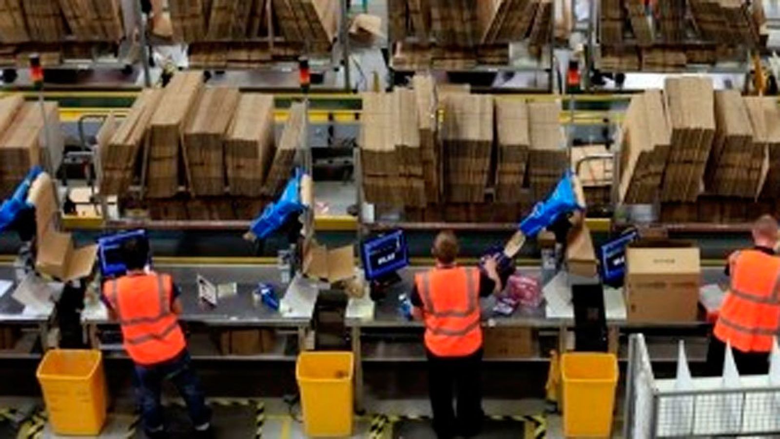 Trabajadores en una fábrica