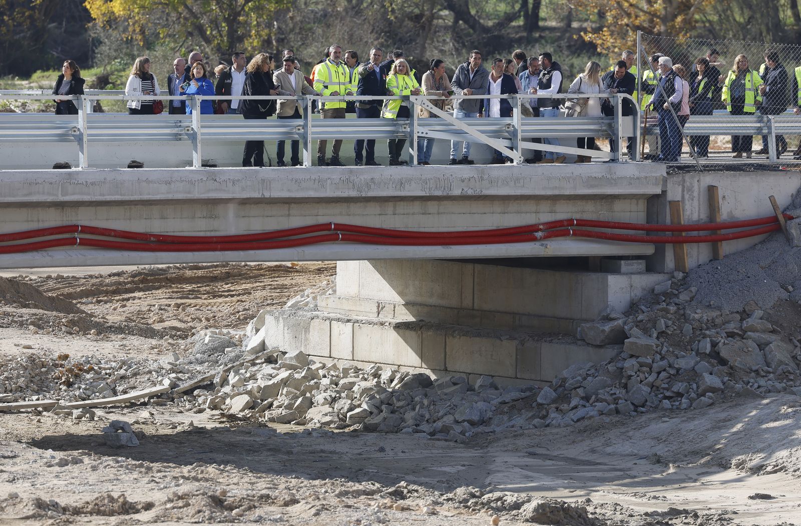 Uno de los puentes provisionales de la Comunidad en Aldea del Fresno