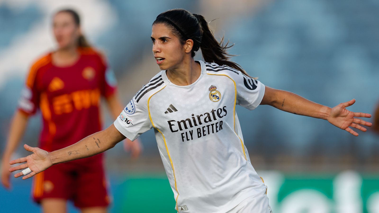 Alba Redondo ante el Roma