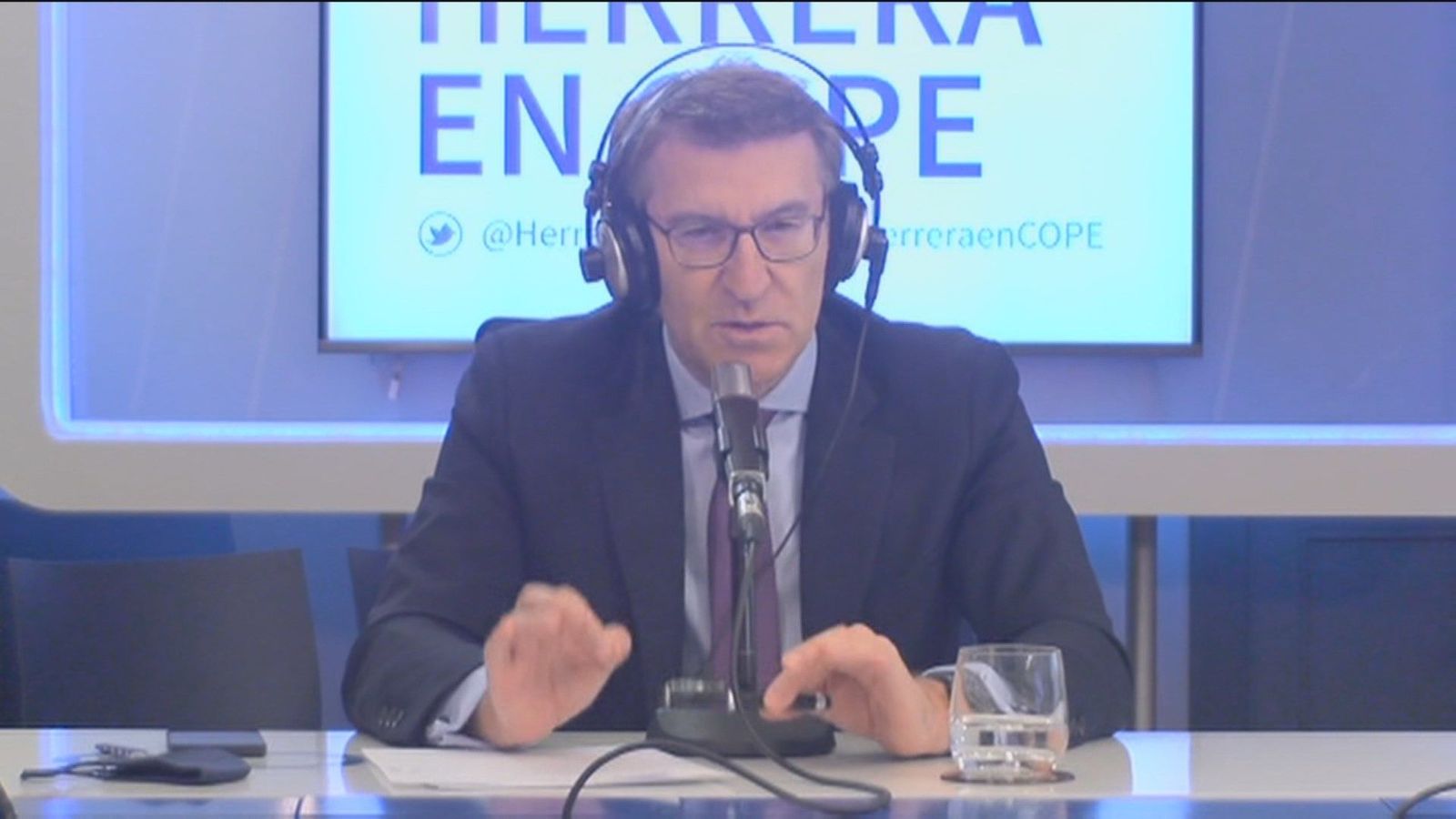 Núñez Feijóo, a Casado: “Del pasado no se reniega, se aprende”