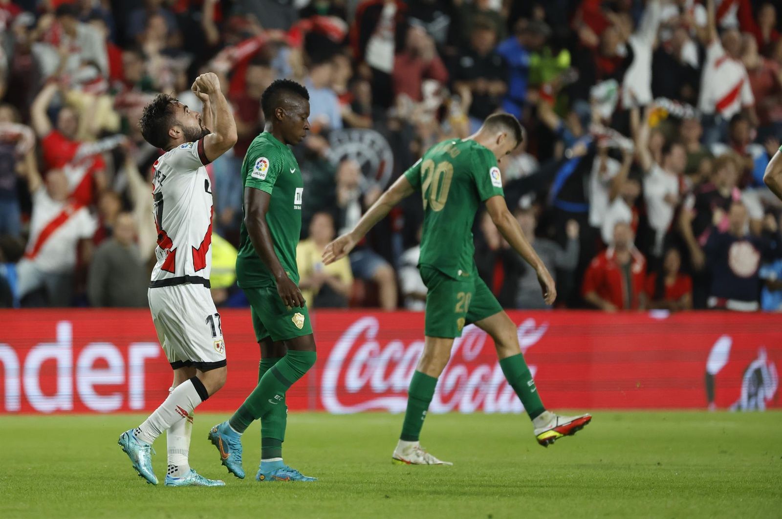 Unai López celebra un gol ante el Elche