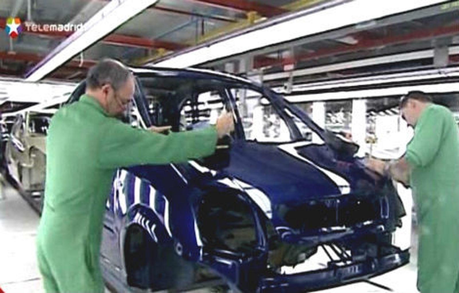 El INE rebaja el crecimiento del PIB en  2011 hasta el 0,4% y amplía la caída de 2010 al 0,3%