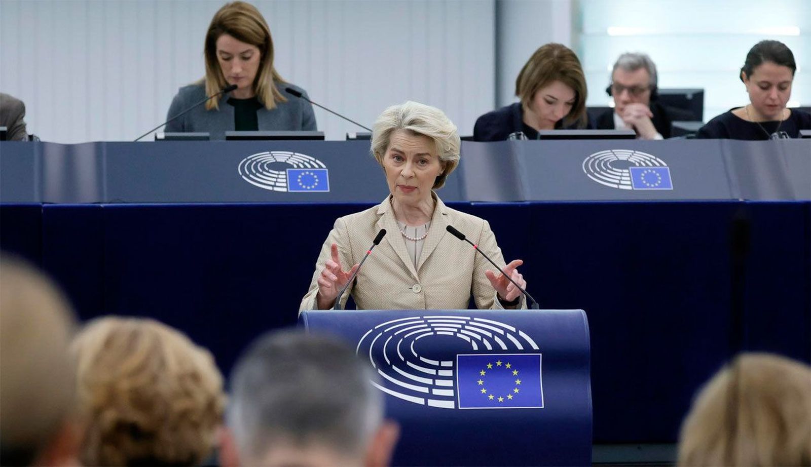 La Comisión Europea propondrá compras militares conjuntas y llama a un "despertar urgente" en Defensa