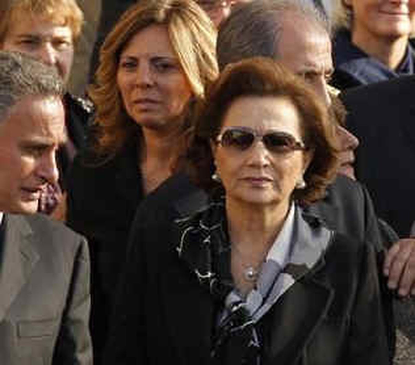 La mujer de Mubarak sufre un ataque al corazón durante su interrogatorio