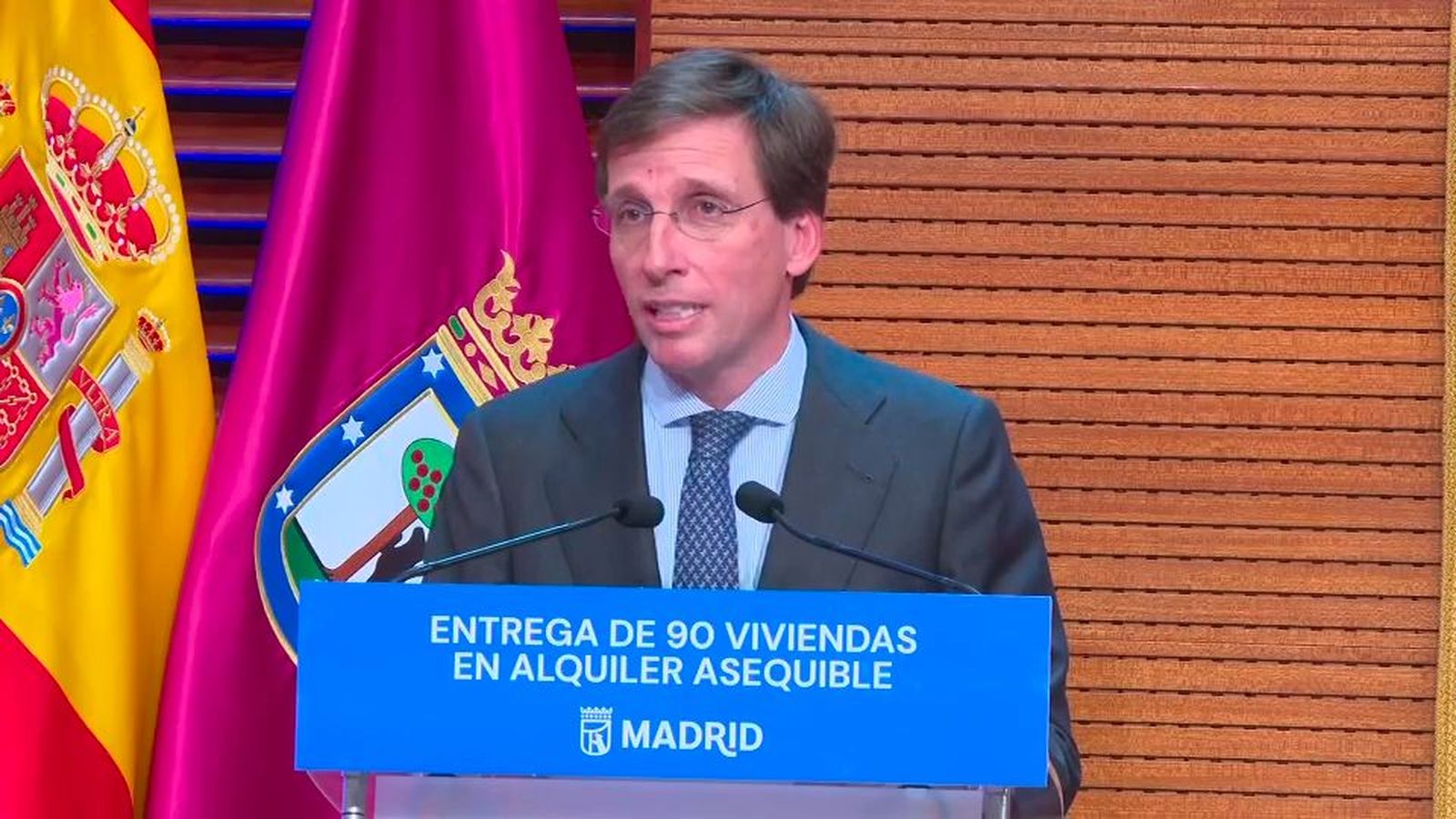 Almeida entrega las llaves de 90 pisos de alquiler asequible en El Cañaveral