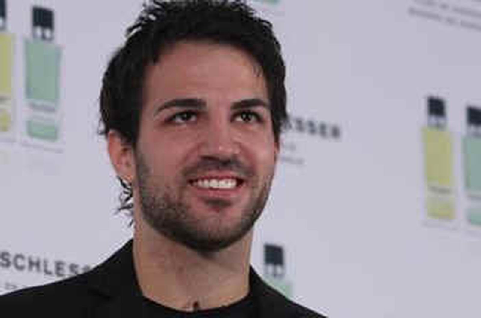 El presidente del Arsenal admite contactos con el Barcelona por Cesc