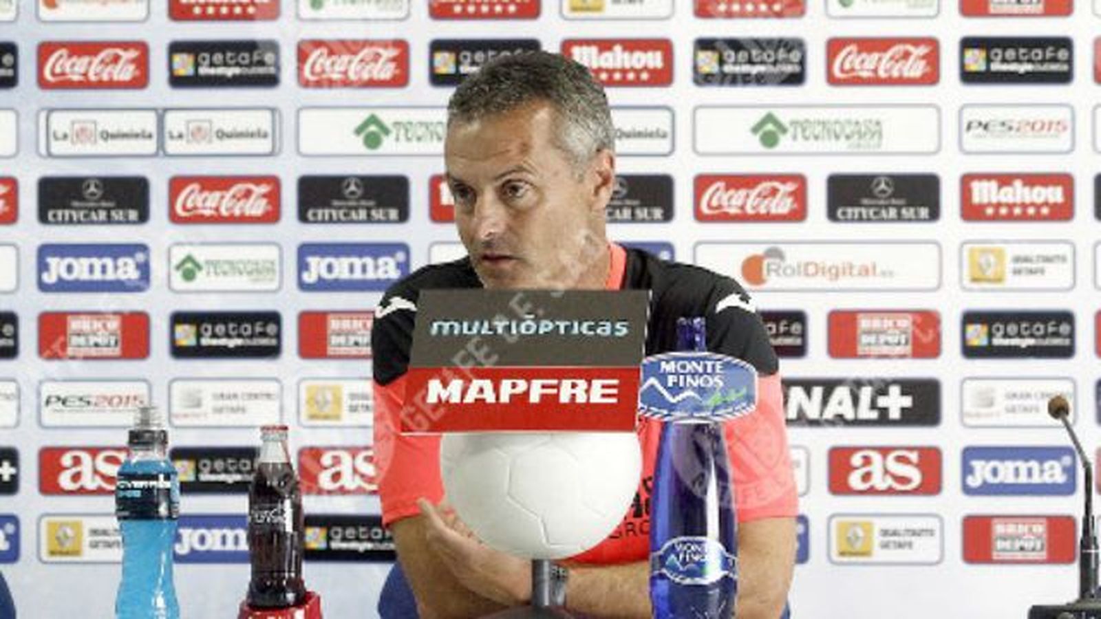 Escribá: "Quiero una permanencia cómoda, no agónica"
