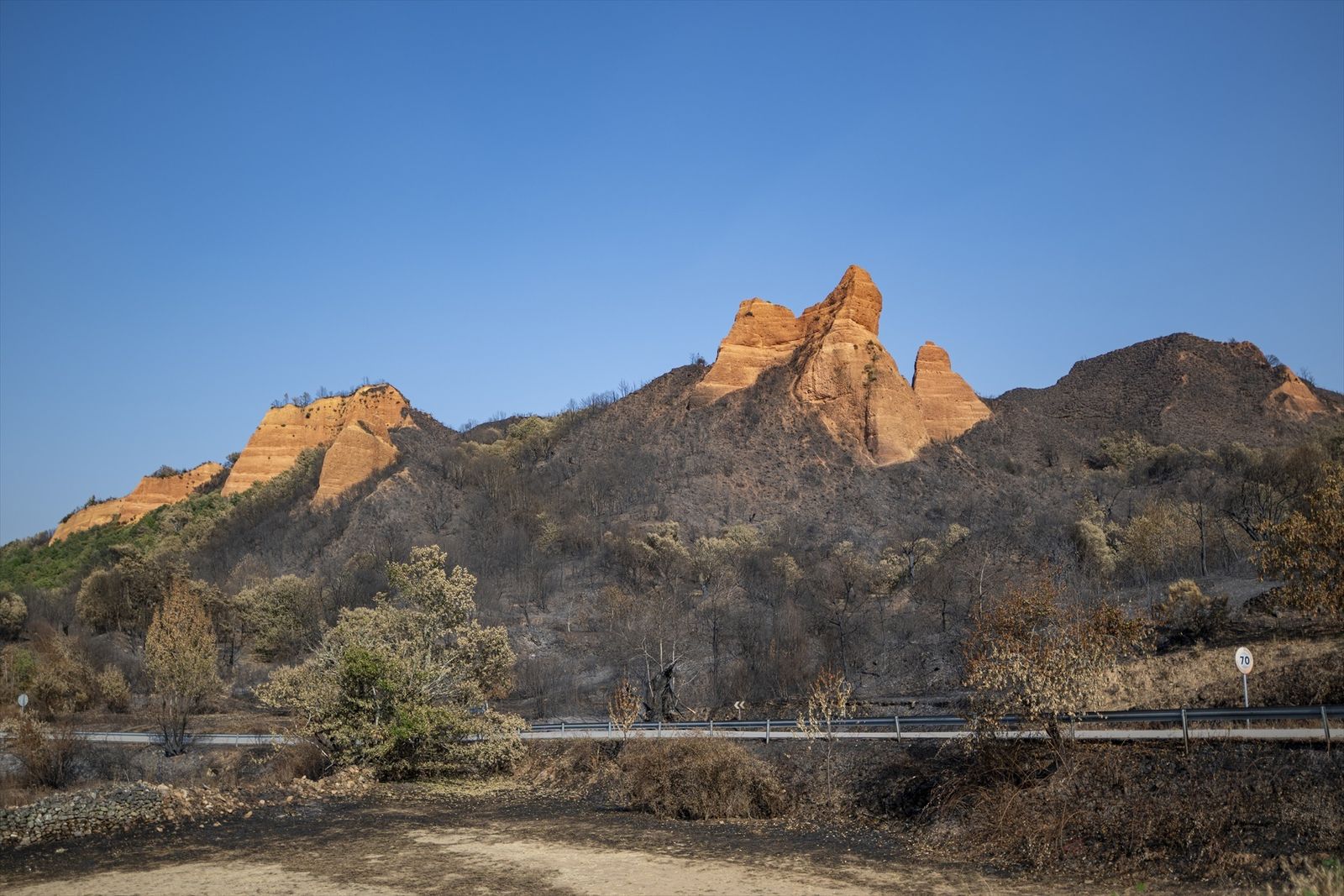 Zona calcinada del paraje de Las Médulas, a 22 de agosto de 2025, en León