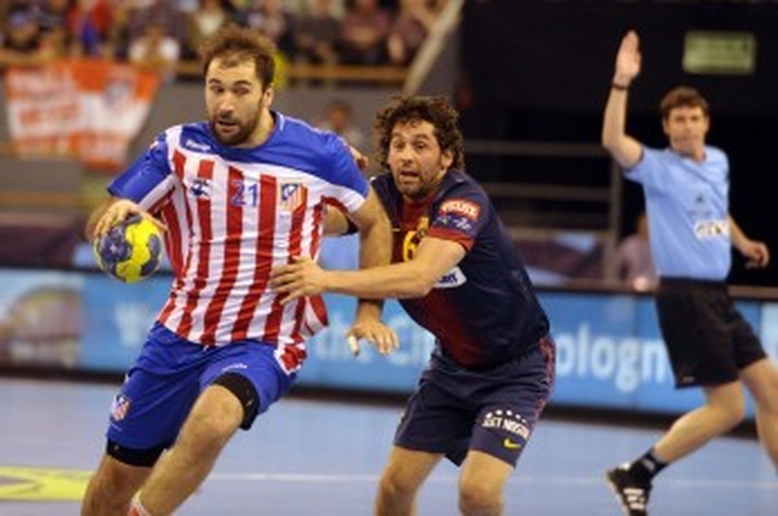 At. Madrid balonmano ante el Barça