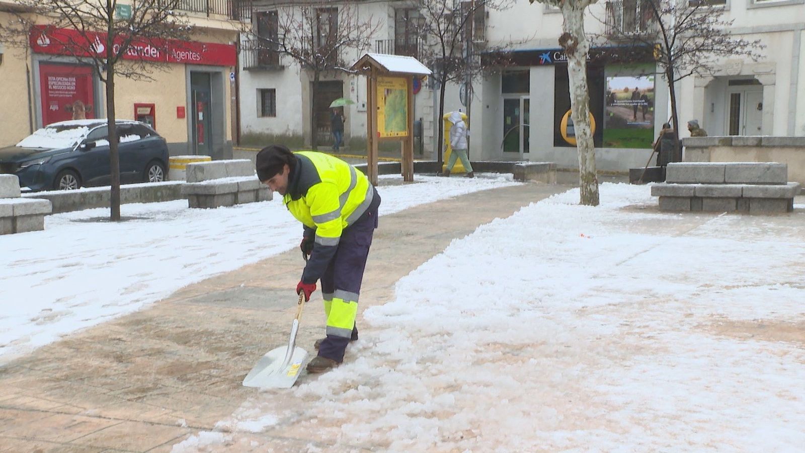 La borrasca Garoé deja nieve y lluvia en Madrid