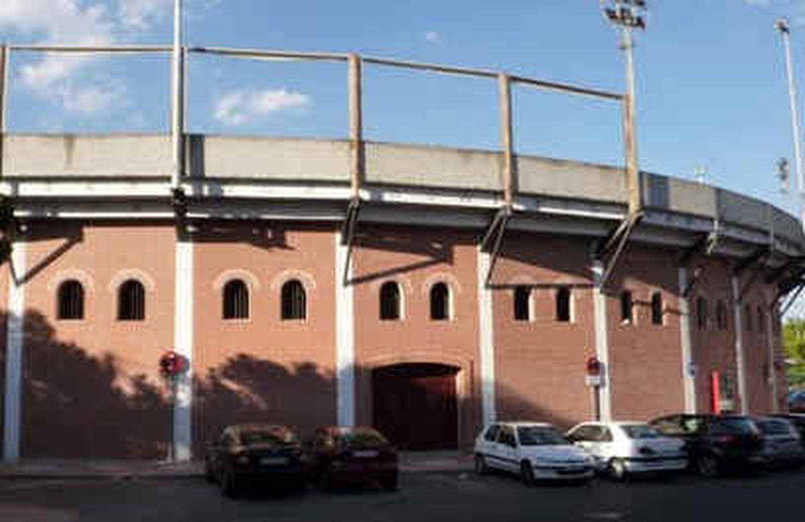 Una exposición y un libro para celebarar el medio siglo de la  de la plaza de toros de San Sebastián de los Reyes
