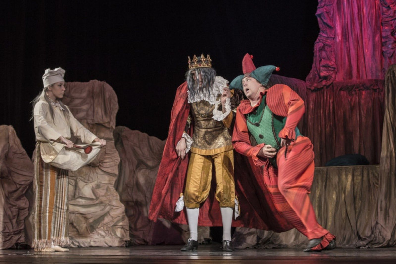 Un Teatro Bastante Grande lleva una 'Carmen' sonriente a Casarrubuelos