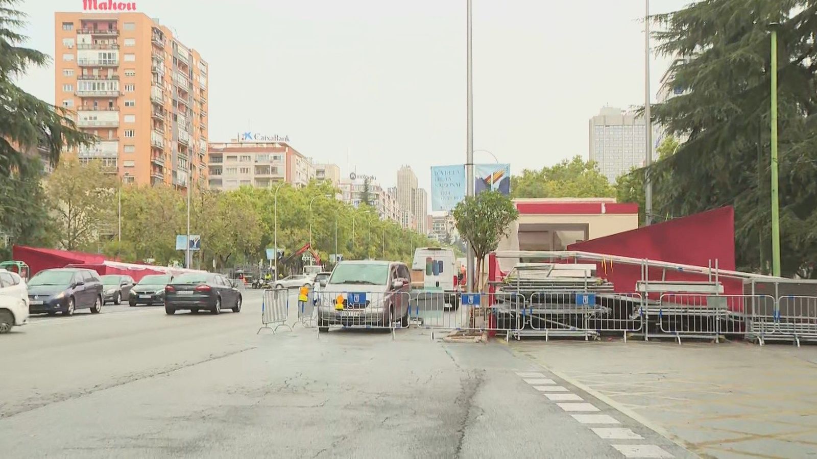 Todo casi preparado en la Castellana para el desfile militar del 12 de octubre