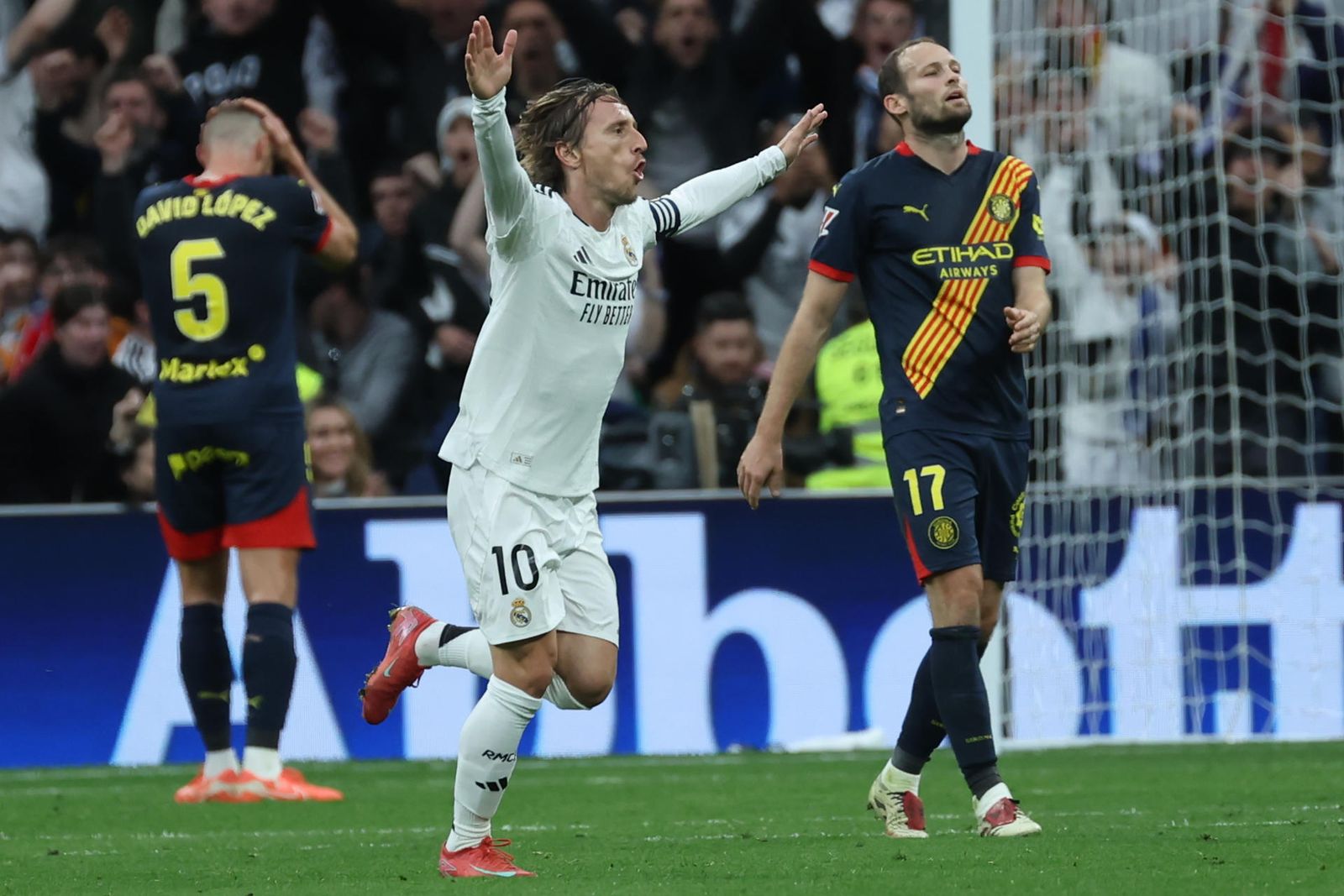 Modric celebra su gol ante el Girona