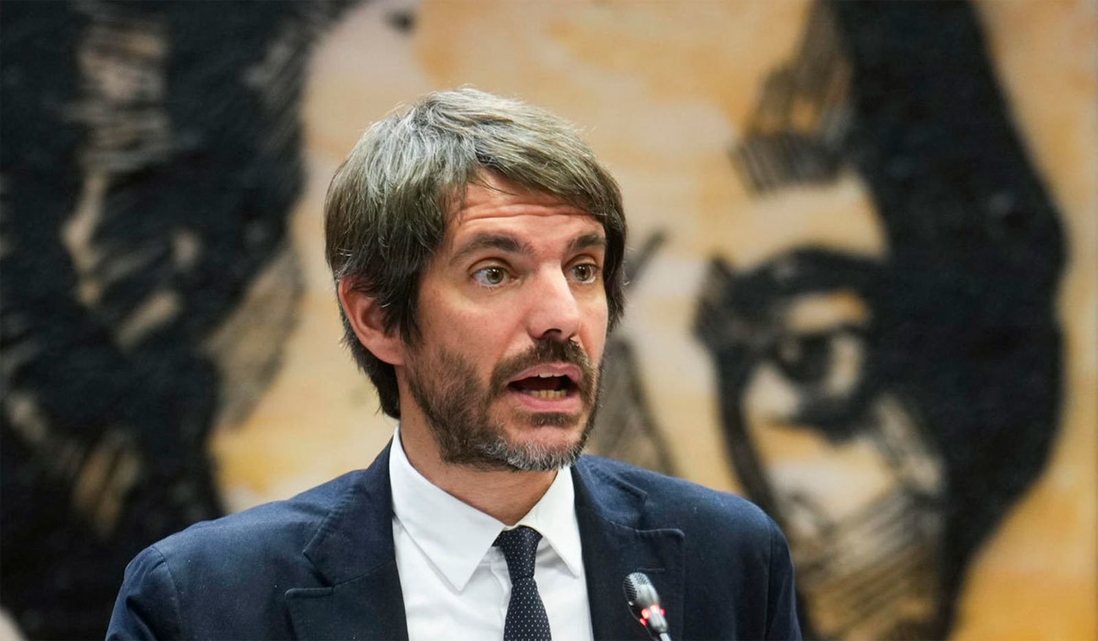 Ernest Urtasun: “Voy al circo como ministro porque es mi obligación”