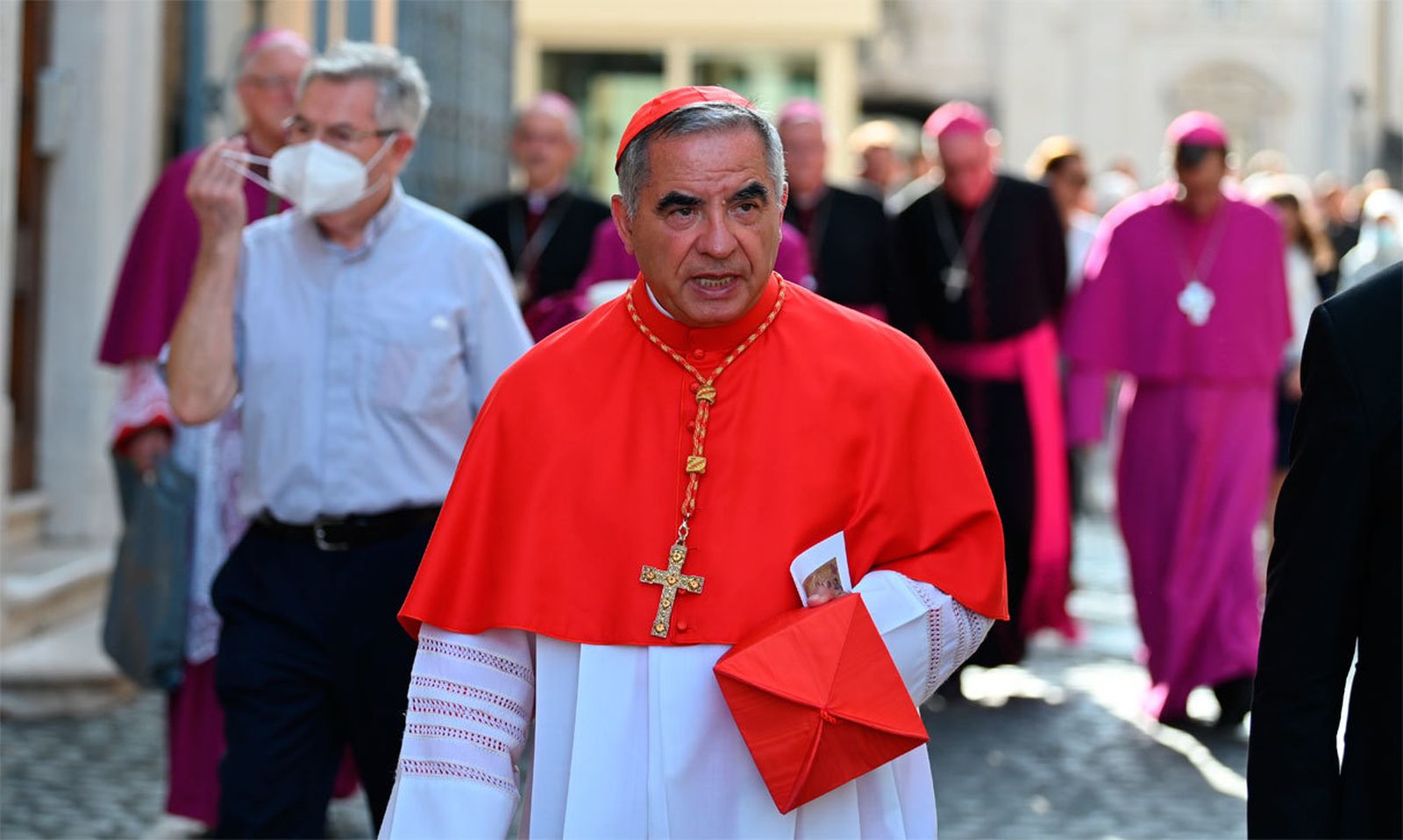 El cardenal Angelo Becciu