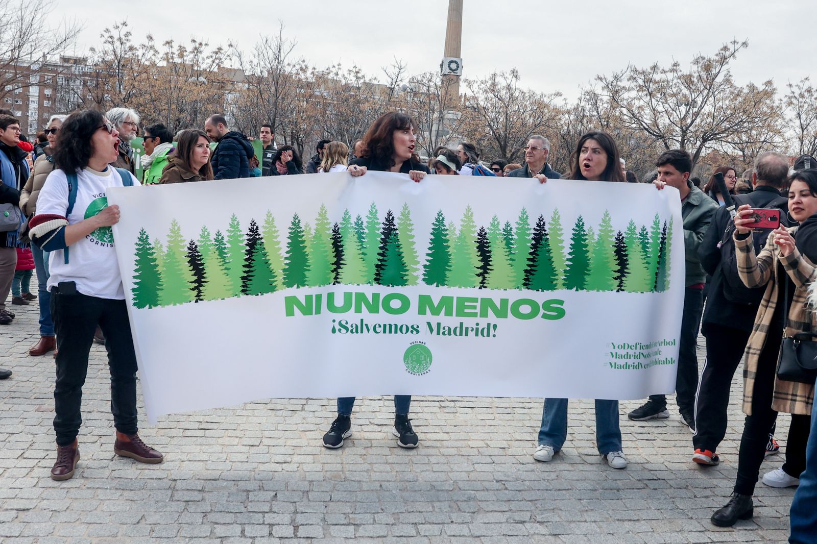Protesta contra la tala de árboles en Madrid Río por las obras de Metro el pasado 11 de febrero