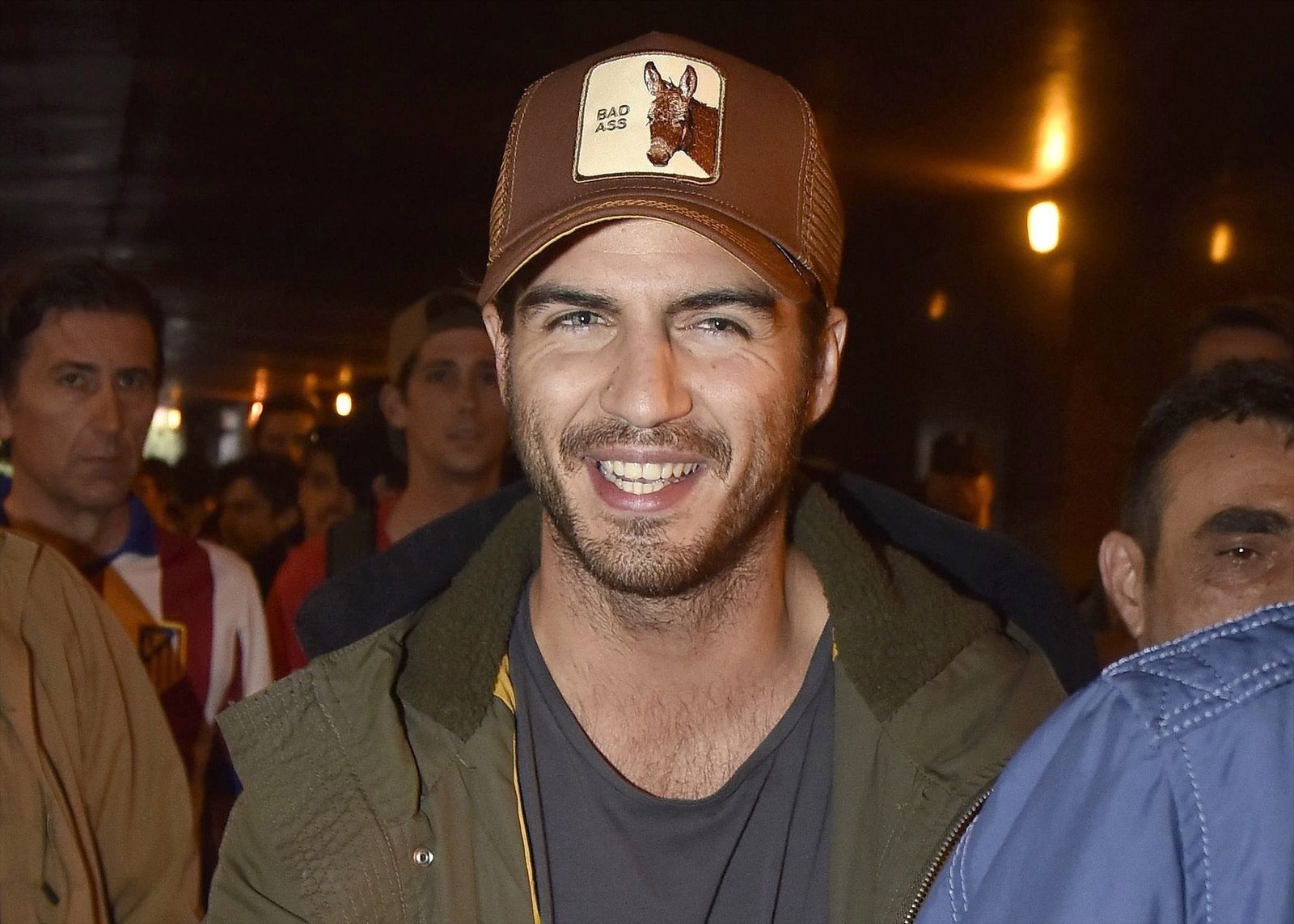Maxi Iglesias responde a su "lío" con un taxista madrileño