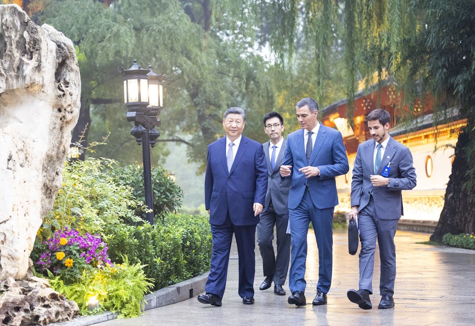 Pedro Sánchez y  Xi Jinping  durante la visita del presidente español a China