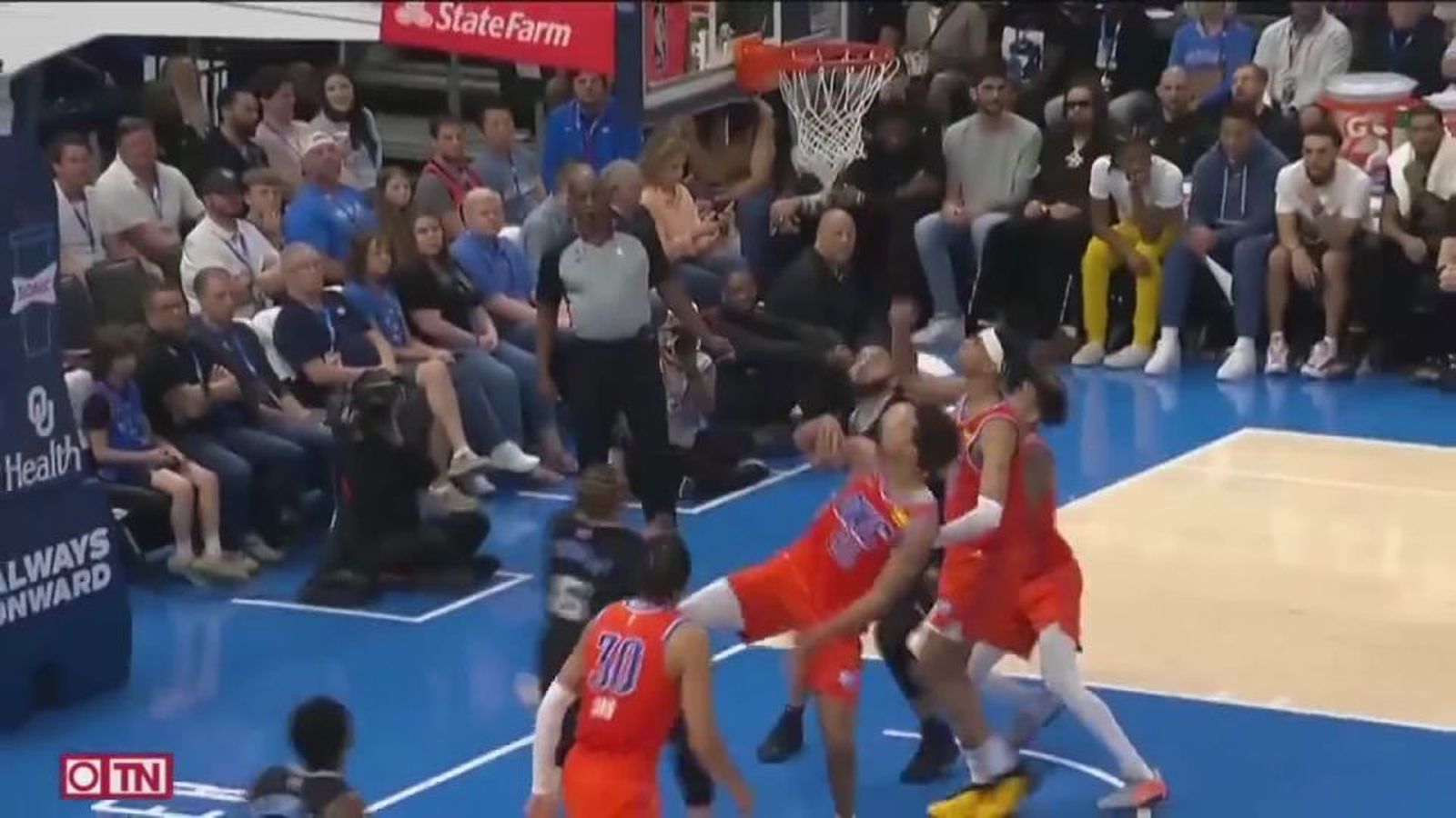 Kenneth Lofton se estrena a lo grande en la NBA tras ser cuestionado por su sobrepeso