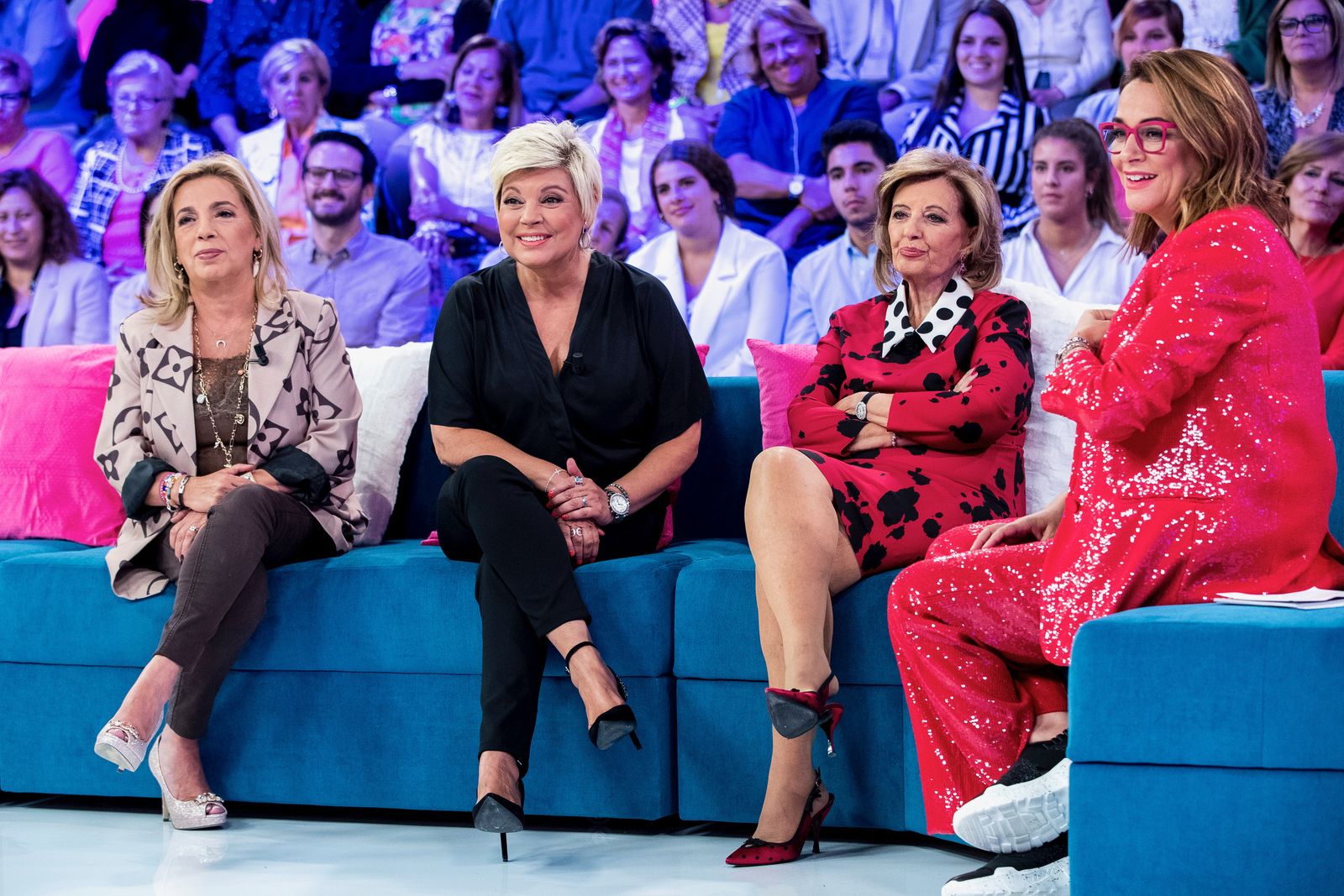 Las Campos, con Toñi Moreno, en el estreno de  'Aquellos Maravillosos Años'