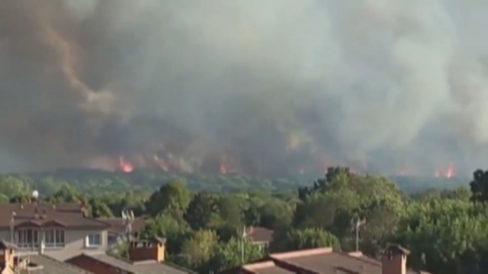 Tres reproducciones del incendio de Burgohondo reavivan la preocupación en Ávila
