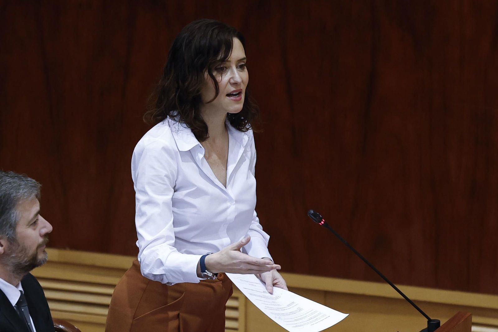 Ayuso denuncia que las incidencias en Cercanías suben un 240%: "Están fabricando un caos"