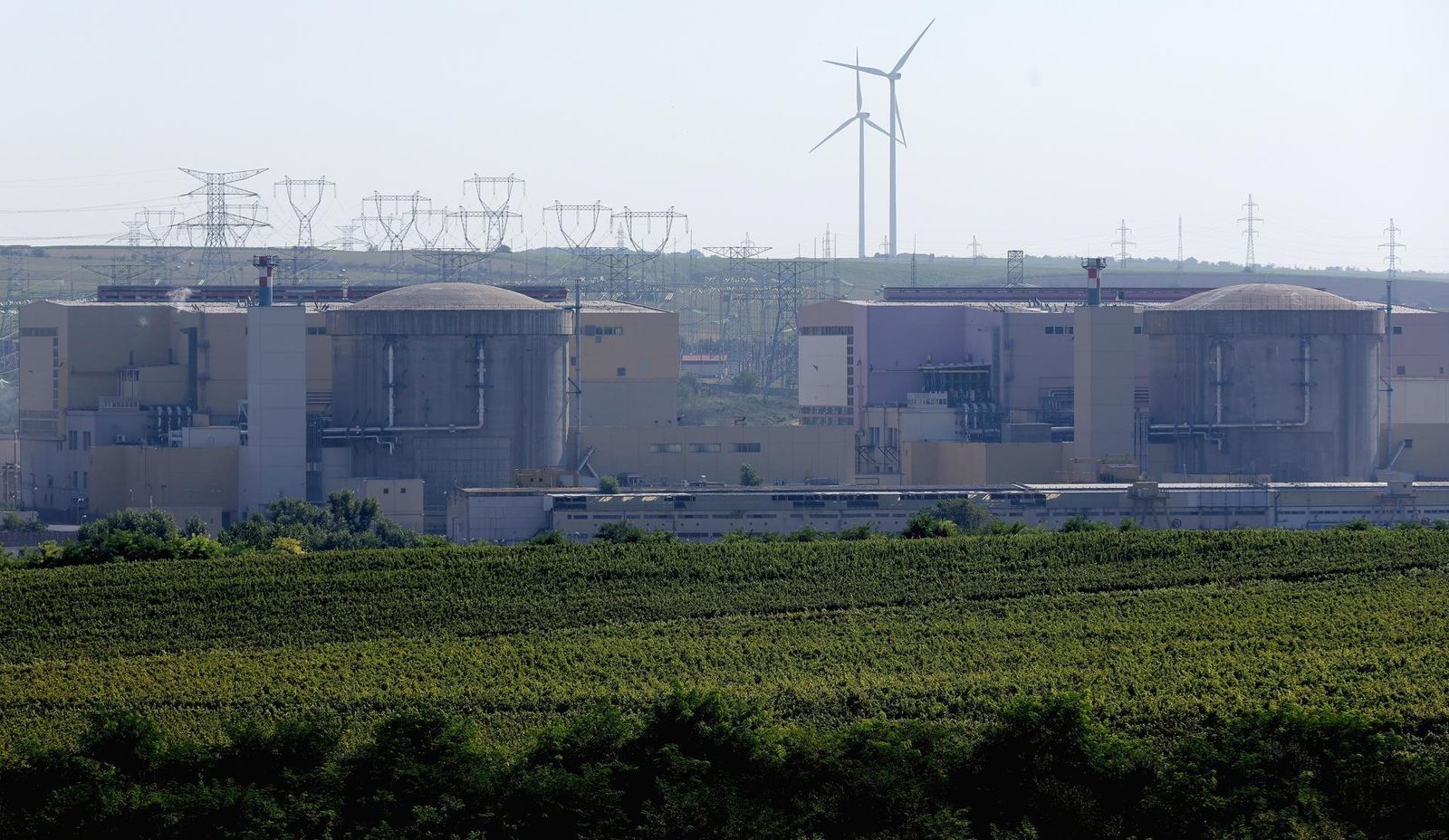 Edificios de las dos unidades de la central nuclear de Cernavoda, en Rumania